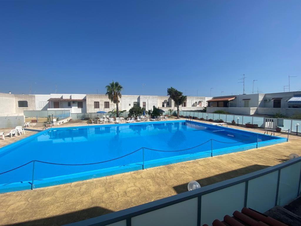 Villino Sabrina Con Piscina Villa Torre Lapillo Eksteriør billede